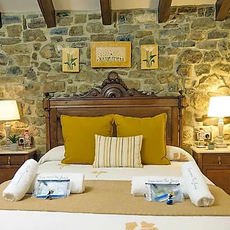 Tia Josefa Hotel